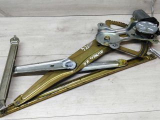 steklopodieemnik-elektriceskii-perednii-levyi-lifan-x60-i-art-15394