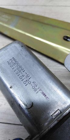 steklopodieemnik-elektriceskii-zadnii-levyi-lifan-x60-i-art-15398-big-2