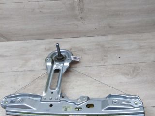 steklopodieemnik-mexaniceskii-zadnii-pravyi-ford-focus-iii-art-15449