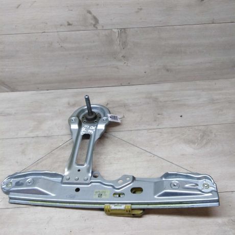 steklopodieemnik-mexaniceskii-zadnii-pravyi-ford-focus-iii-art-15449-big-0