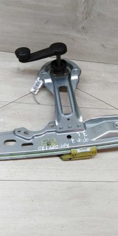 steklopodieemnik-mexaniceskii-zadnii-levyi-ford-focus-iii-art-15452-big-2