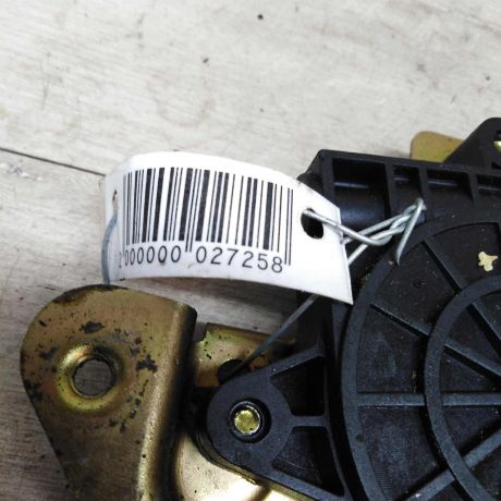 steklopodieemnik-zadnii-levyi-vortex-tingo-art-15526-big-3