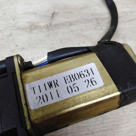 steklopodieemnik-zadnii-levyi-vortex-tingo-art-15526-big-2