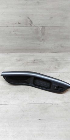 rucka-vnutrenniaia-otkryvaniia-dveri-ford-focus-3-art-15663-big-0