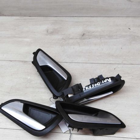 rucka-vnutrenniaia-otkryvaniia-dveri-ford-focus-3-art-15922-big-1