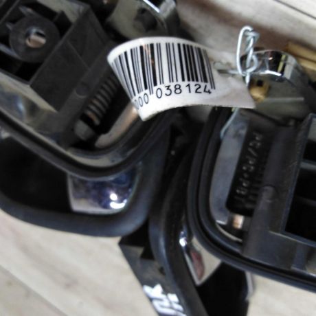 rucka-vnutrenniaia-otkryvaniia-dveri-mazda-323-art-15927-big-2