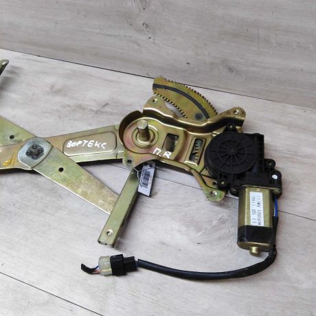 steklopodieemnik-perednii-pravyi-vortex-tingo-art-15967-big-0