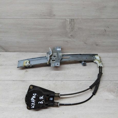 steklopodieemnik-zadnii-kia-clarus-art-16002-big-1