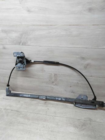 steklopodieemnik-perednii-volkswagen-transporter-t4-art-16193-big-1