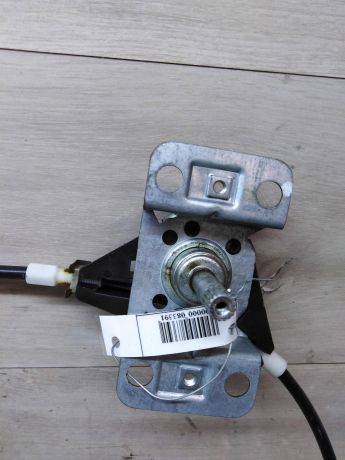 steklopodieemnik-perednii-volkswagen-transporter-t4-art-16194-big-2