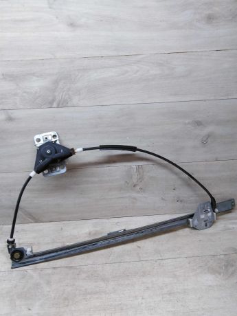 steklopodieemnik-perednii-volkswagen-transporter-t4-art-16194-big-0