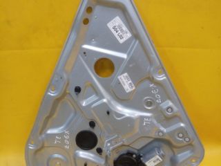 steklopodieemnik-elektriceskii-hyundai-elantra-hd-art-16244