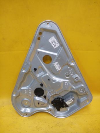 steklopodieemnik-elektriceskii-hyundai-elantra-hd-art-16244-big-0