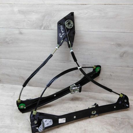 steklopodieemnik-perednii-pravyi-volkswagen-polo-sedan-art-16504-big-0