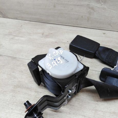 remen-bezopasnosti-hyundai-solaris-srednii-art-16685-big-0