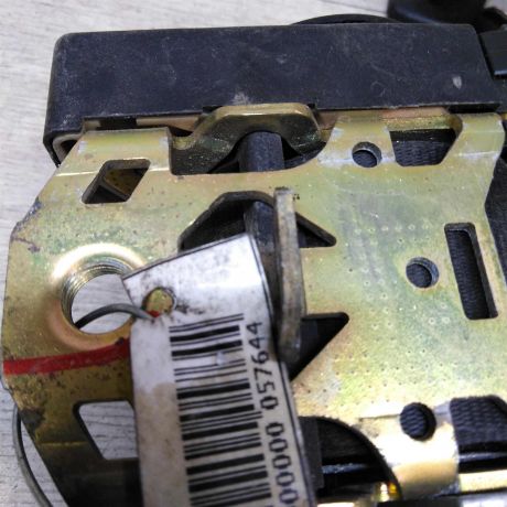 remen-bezopasnosti-zadnii-levyi-audi-a6-c5-art-16974-big-1