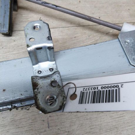 steklopodieemnik-zadnii-pravyi-mitsubishi-lancer-9-art-17308-big-1