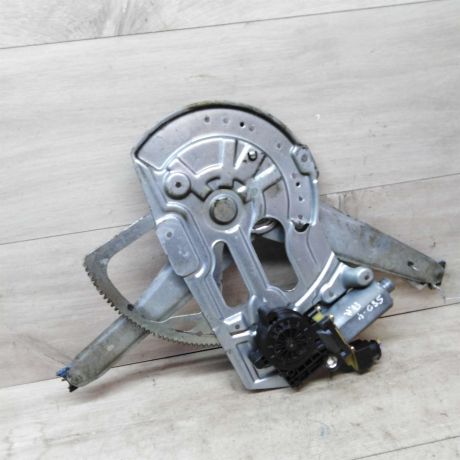 steklopodieemnik-perednii-volvo-s80-art-17337-big-1