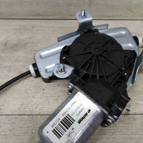 steklopodieemnik-zadnii-levyi-hyundai-solaris-art-17572-big-2