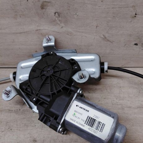 steklopodieemnik-zadnii-pravyi-hyundai-solaris-art-17573-big-1