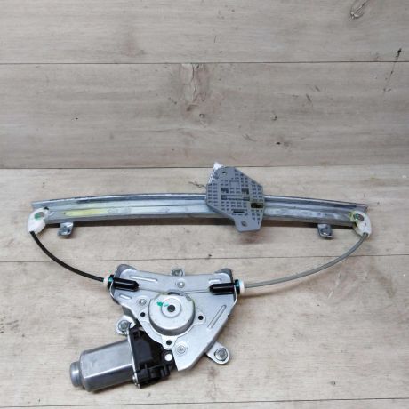 steklopodieemnik-perednii-hyundai-solaris-art-17580-big-3