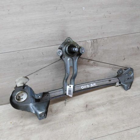 steklopodieemnik-zadnii-pravyi-opel-vectra-b-art-18088-big-0