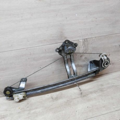 steklopodieemnik-zadnii-pravyi-opel-vectra-b-art-18088-big-1