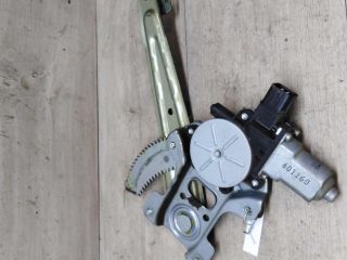 steklopodieemnik-zadnii-levyi-mitsubishi-lancer-10-art-18427