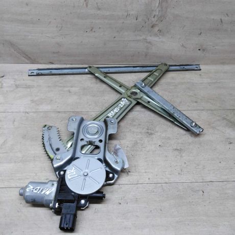 steklopodieemnik-perednii-mitsubishi-lancer-10-art-18439-big-0