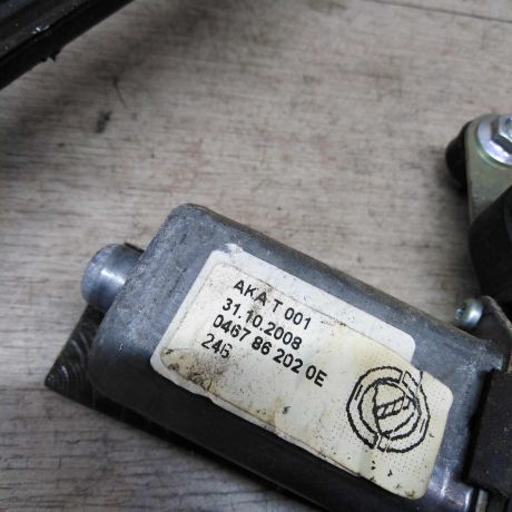 steklopodieemnik-perednii-pravyi-fiat-albea-art-18472-big-3