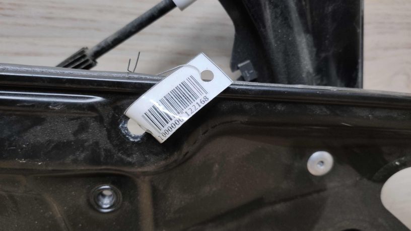 steklopodieemnik-perednii-levyi-volkswagen-passat-b6-art-20820-big-1