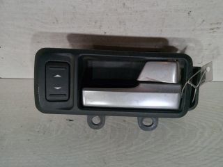 rucka-pravaia-vnutrenniaia-otkryvaniia-dveri-ford-focus-2-restailing-art-21450