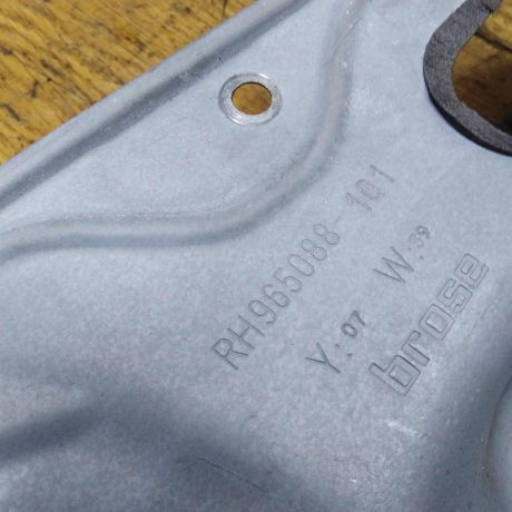 steklopodieemnik-zadnii-pravyi-ford-c-max-art-22614-big-1