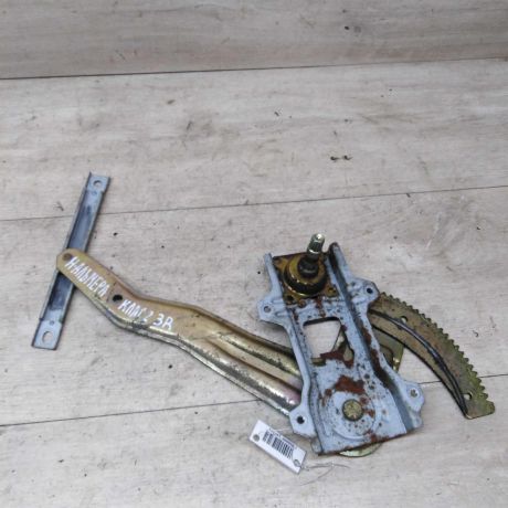 steklopodieemnik-zadnii-pravyi-mexaniceskii-nissan-almera-classic-art-23381-big-1