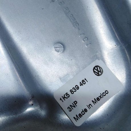 steklopodieemnik-volkswagen-jetta-5-zadnii-levyi-art-23556-big-1