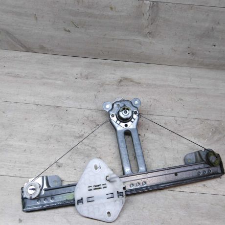 steklopodieemnik-zadnii-pravyi-lada-largus-art-24104-big-2