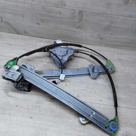 steklopodieemnik-perednii-lada-granta-levyi-art-24136-big-0