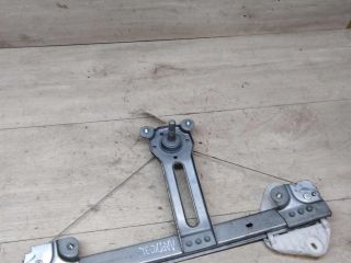 steklopodieemnik-zadnii-levyi-lada-largus-art-24276