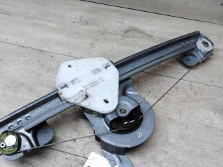 steklopodieemnik-zadnii-pravyi-renault-logan-art-24278