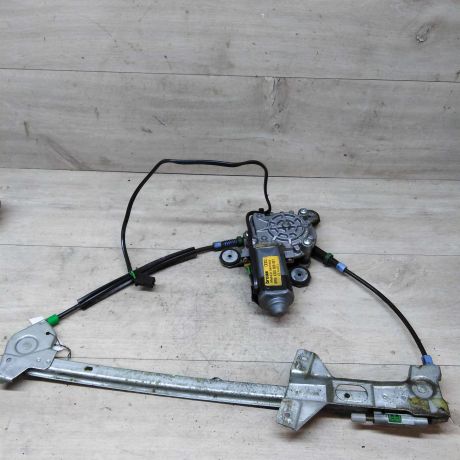 steklopodieemnik-zadnii-levyi-audi-a8-d2-art-24945-big-0