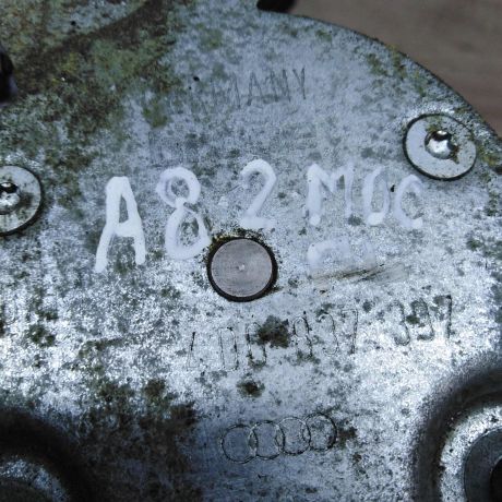 steklopodieemnik-perednii-levyi-audi-a8-d2-art-24965-big-2