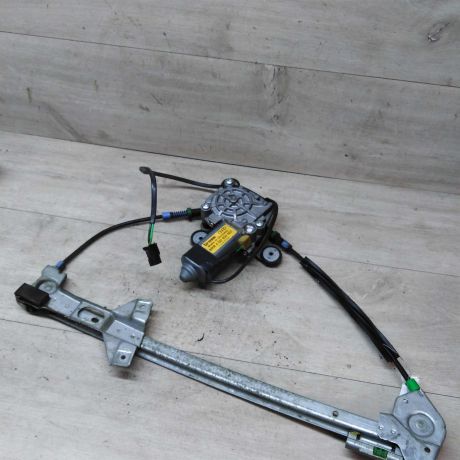 steklopodieemnik-zadnii-pravyi-audi-a8-d2-art-25001-big-0