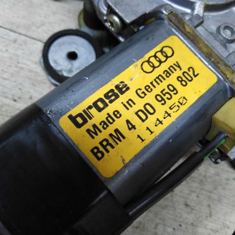 steklopodieemnik-zadnii-pravyi-audi-a8-d2-art-25001-big-3