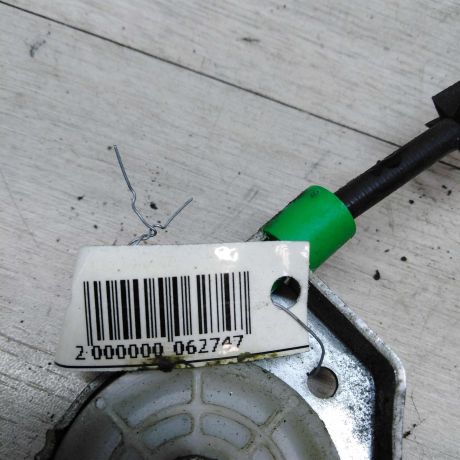 steklopodieemnik-perednii-pravyi-audi-a8-d2-art-25004-big-1