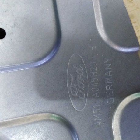 steklopodieemnik-zadnii-levyi-ford-focus-2-xetcbek-rest-art-25457-big-2