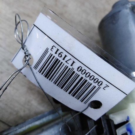 steklopodieemnik-zadnii-levyi-ford-focus-3-art-25509-big-2