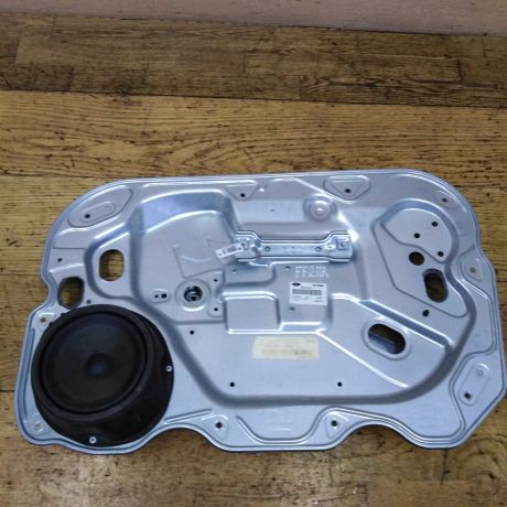 steklopodieemnik-perednii-ford-focus-2-rest-pravyi-art-25634-big-0