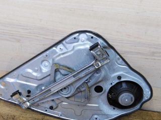 steklopodieemnik-zadnii-pravyi-ford-focus-2-xetcbek-rest-art-25635