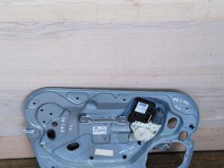 steklopodieemnik-perednii-ford-focus-2-do-rest-art-26009