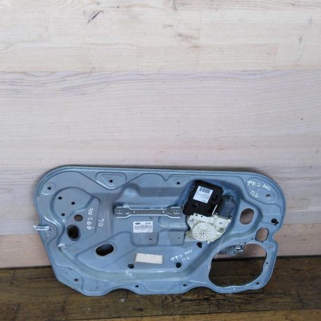 steklopodieemnik-perednii-ford-focus-2-do-rest-art-26009-big-0